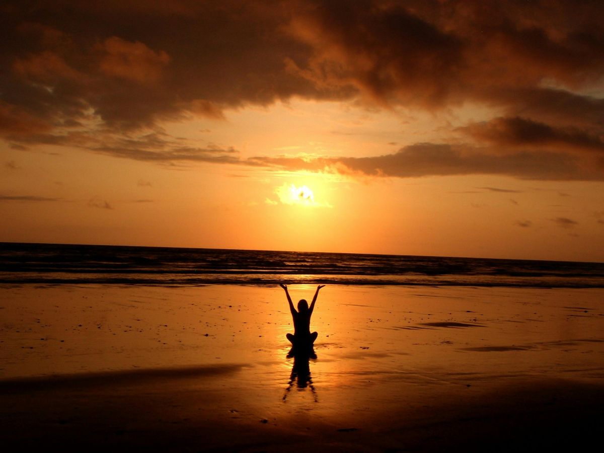 Benefits of Somatic Yoga: Unlocking Healing, Stress Relief, and Emotional Balance